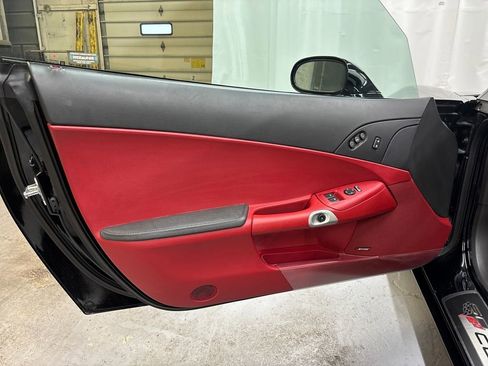 Used 2013 Chevrolet Corvette 427 w/ 1SB Preferred Equipment Group image 10