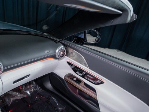 New 2026 Mercedes-Benz SL 63 AMG 4MATIC image 29