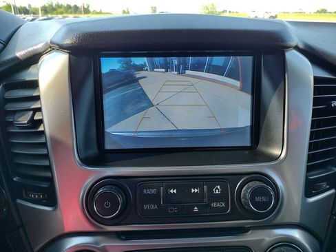 Used 2018 Chevrolet Tahoe Premier AWD/4WD image 32
