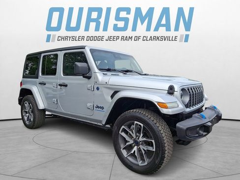 Used 2024 Jeep Wrangler Unlimited AWD/4WD image 1