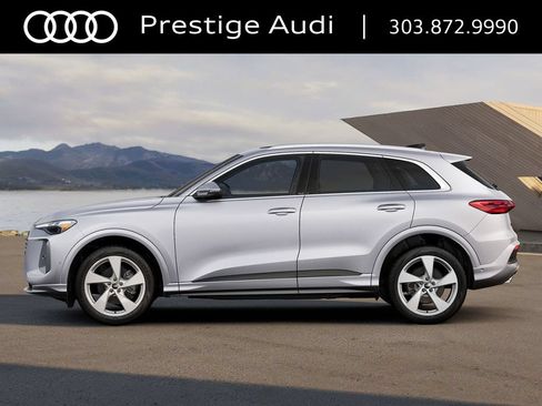 Used 2026 Audi Q5 Premium Plus w/ Premium Plus AWD/4WD image 3