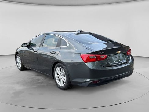 Used 2016 Chevrolet Malibu LT w/ Leather Package FWD image 5