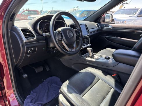 Used 2019 Jeep Grand Cherokee Limited AWD/4WD image 9