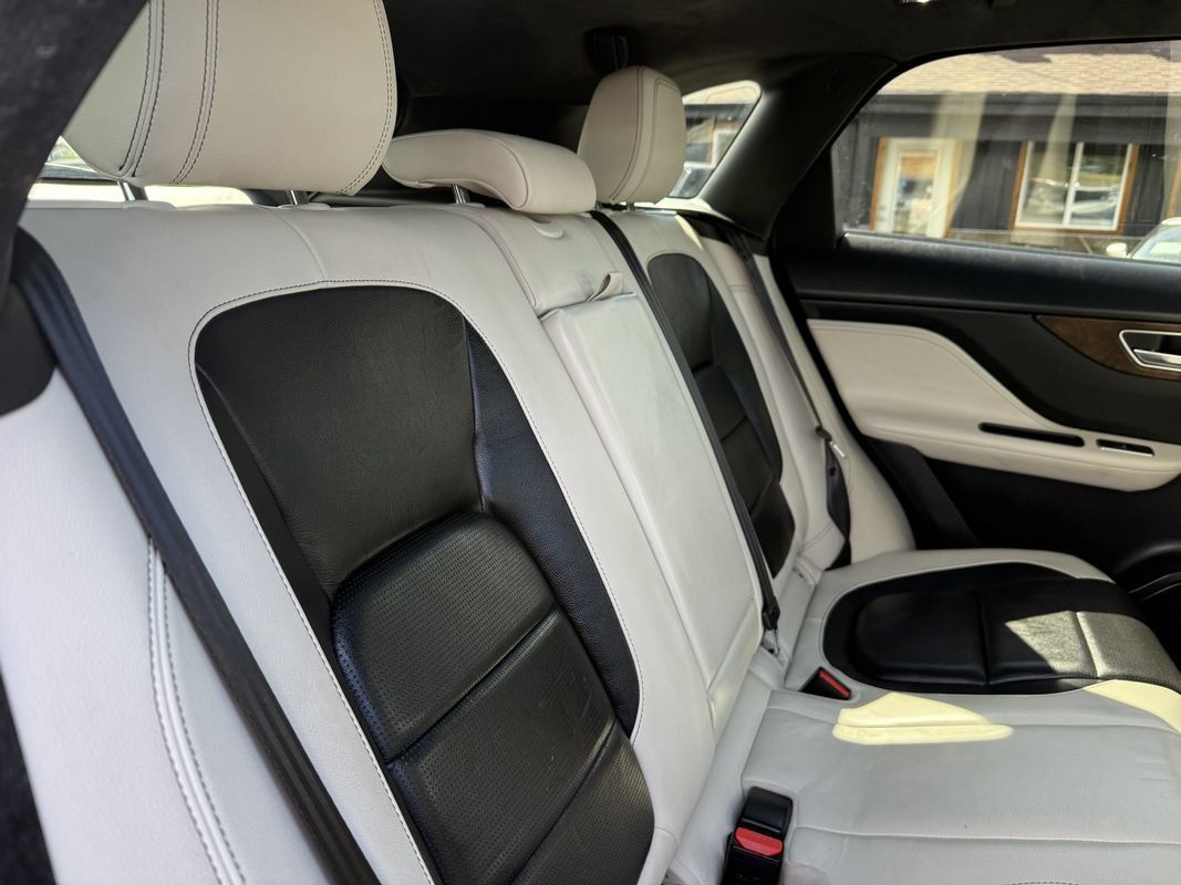 Used 2018 Jaguar F-PACE S AWD/4WD image 22