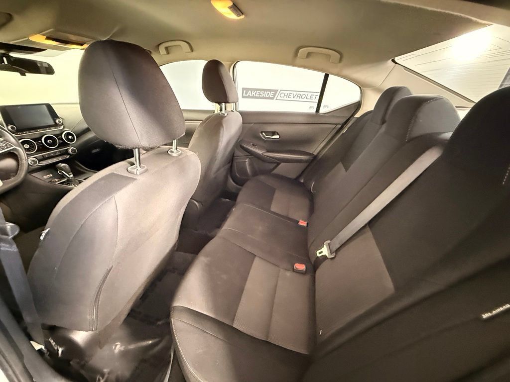 Used 2023 Nissan Sentra SV FWD image 18