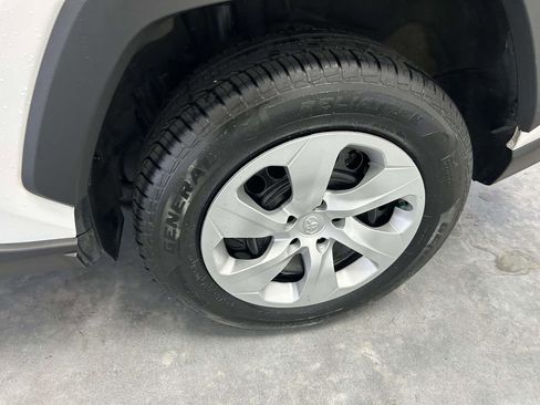 Certified 2024 Toyota RAV4 LE FWD image 9