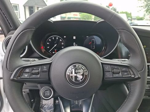 Used 2024 Alfa Romeo Giulia Ti w/ Active Assist Plus Package RWD image 20