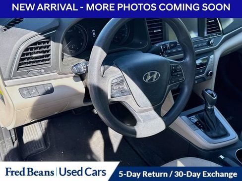 Used 2018 Hyundai Elantra SEL FWD image 9