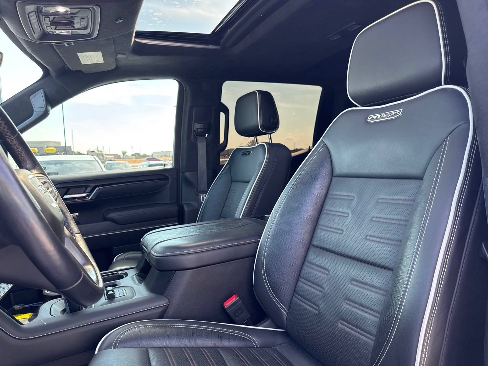 Used 2024 GMC Sierra 1500 AT4X AWD/4WD image 11