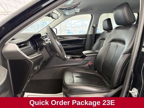 Used 2023 Jeep Grand Cherokee L Limited w/ Trailer Tow Group (B) image 11