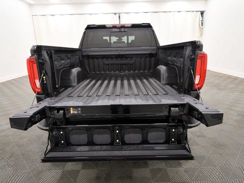 Used 2020 GMC Sierra 1500 Denali w/ Technology Package AWD/4WD image 7