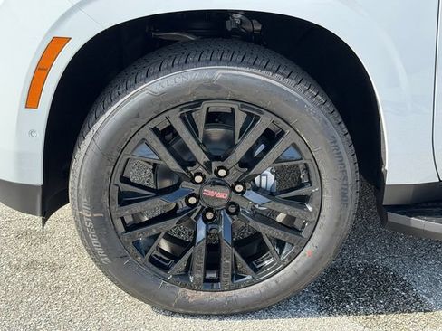 New 2026 GMC Yukon Denali AWD/4WD image 11