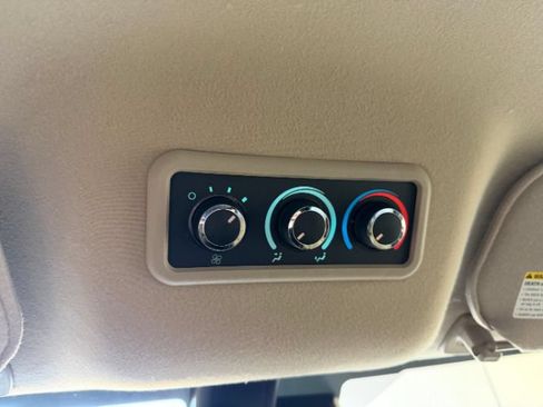 Used 2024 Chevrolet Express 3500 LT w/ LT Preferred Equipment Group RWD image 22