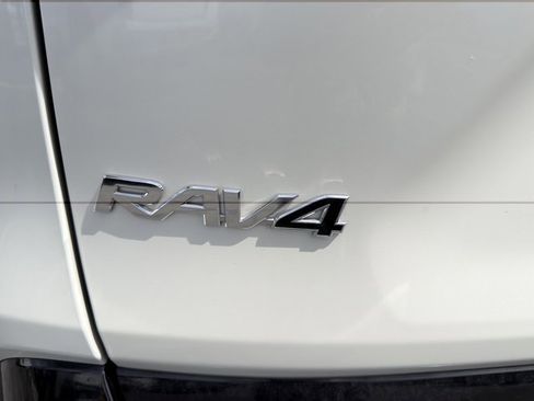 Used 2021 Toyota RAV4 XSE image 33