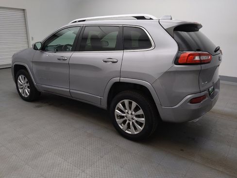 Used 2017 Jeep Cherokee Overland w/ Technology Group image 3
