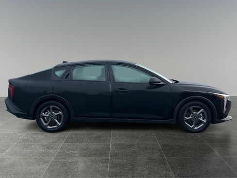 Used 2025 Kia K4 FWD image 9