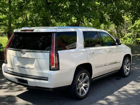 Used 2015 Cadillac Escalade Premium AWD/4WD image 11