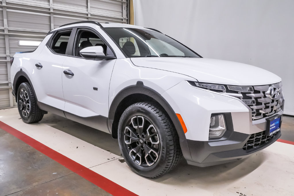 Certified 2022 Hyundai Santa Cruz SEL w/ Activity Package FWD image 5