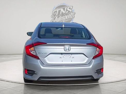 Used 2018 Honda Civic EX image 6