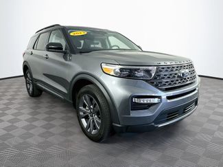 Used 2023 Ford Explorer XLT w/ Equipment Group 202A AWD/4WD video 3