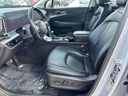 Used 2023 Kia Sportage SX image 9