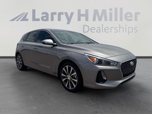 Used 2020 Hyundai Elantra GT FWD image 7
