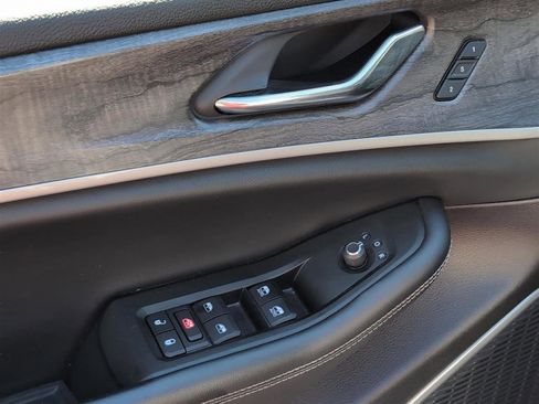 Used 2024 Jeep Grand Cherokee Limited 4xe image 14