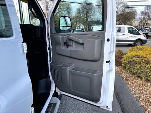 Used 2024 Chevrolet Express 2500 w/ Driver Convenience Package image 12