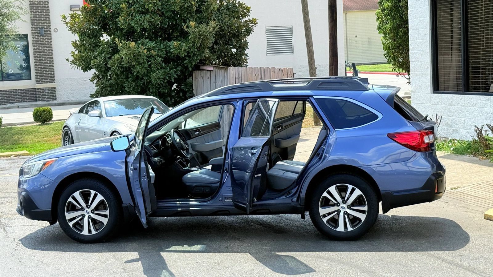 Used 2018 Subaru Outback 2.5i Limited AWD/4WD image 12