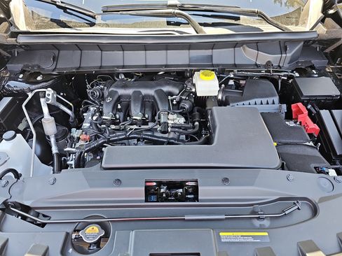 New 2025 Nissan Pathfinder SL image 31