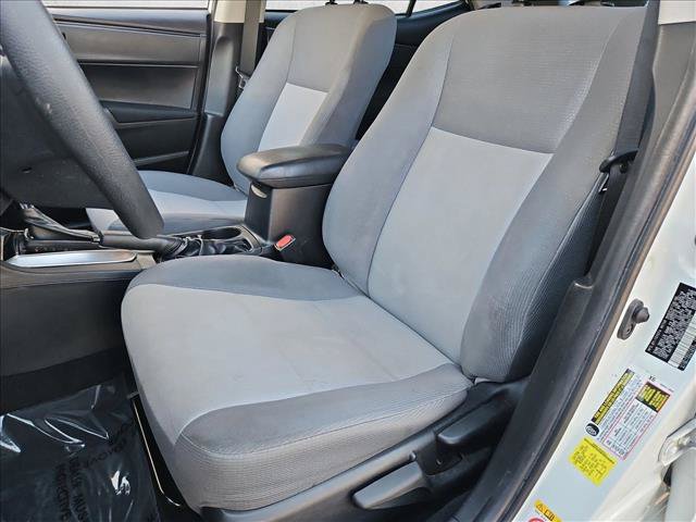 Used 2018 Toyota Corolla L w/ Carpet Mat Package (TMS) FWD image 15