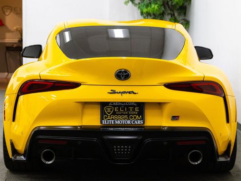 Used 2021 Toyota Supra Premium w/ Driver Assist Package image 4