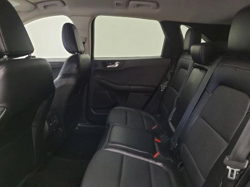 Used 2020 Ford Escape Titanium AWD/4WD image 18