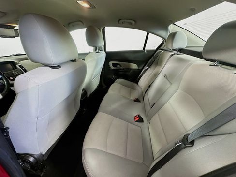Used 2013 Chevrolet Cruze LT w/ Enhanced Safety Package FWD image 26