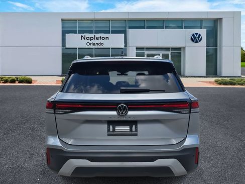 New 2025 Volkswagen Tiguan SE image 5
