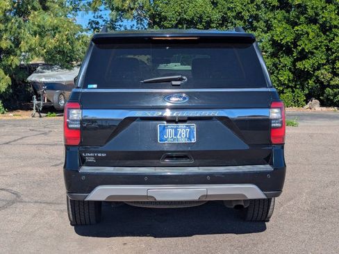 Used 2018 Ford Expedition Limited image 4