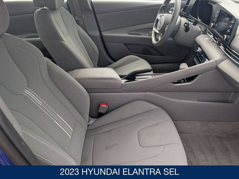 Used 2023 Hyundai Elantra SEL w/ Preferred Accessory Package FWD image 29