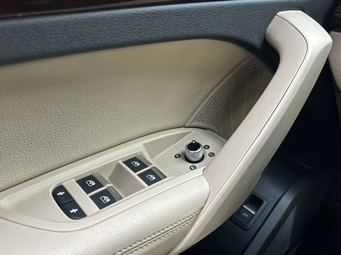 Used 2019 Audi Q5 Prestige w/ Prestige Package image 44