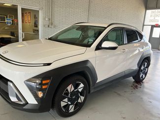 Used 2025 Hyundai Kona SEL FWD video 1