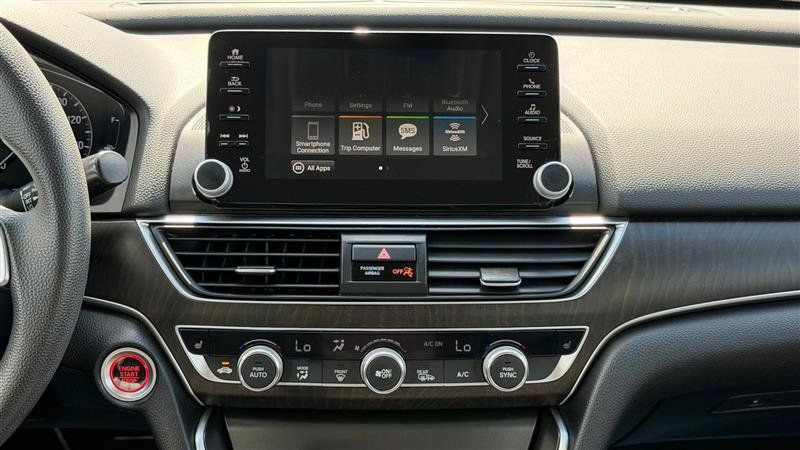 Used 2018 Honda Accord EX image 27