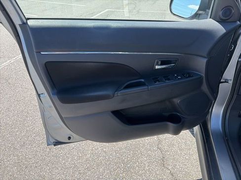 Used 2021 Mitsubishi Outlander Sport ES AWD/4WD image 11