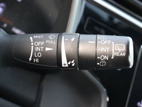 Used 2020 Honda Fit EX image 35