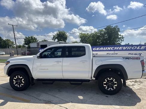 Used 2023 Toyota Tacoma TRD Off-Road AWD/4WD image 14