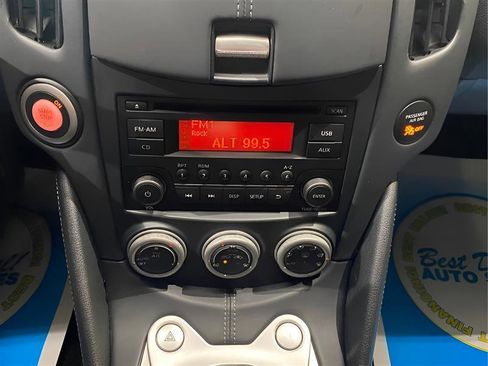 Used 2017 Nissan 370Z Coupe image 12