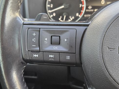 Used 2023 Nissan Rogue SL w/ SL Premium Package image 29