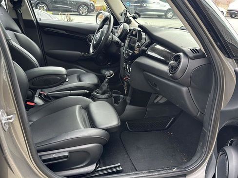 Used 2017 MINI Cooper S image 11