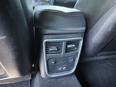 Used 2022 Dodge Charger SXT w/ Plus Group RWD image 25
