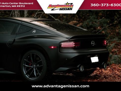 Used 2024 Nissan Z Performance w/ Floor Mat Package RWD image 4