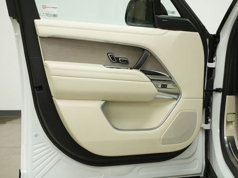 Used 2023 Land Rover Range Rover SE AWD/4WD image 31