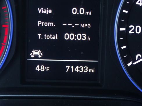 Used 2021 Hyundai Kona Limited AWD/4WD image 9